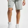 NEW ERA Herren Shorts Pinstripe In Grau 8